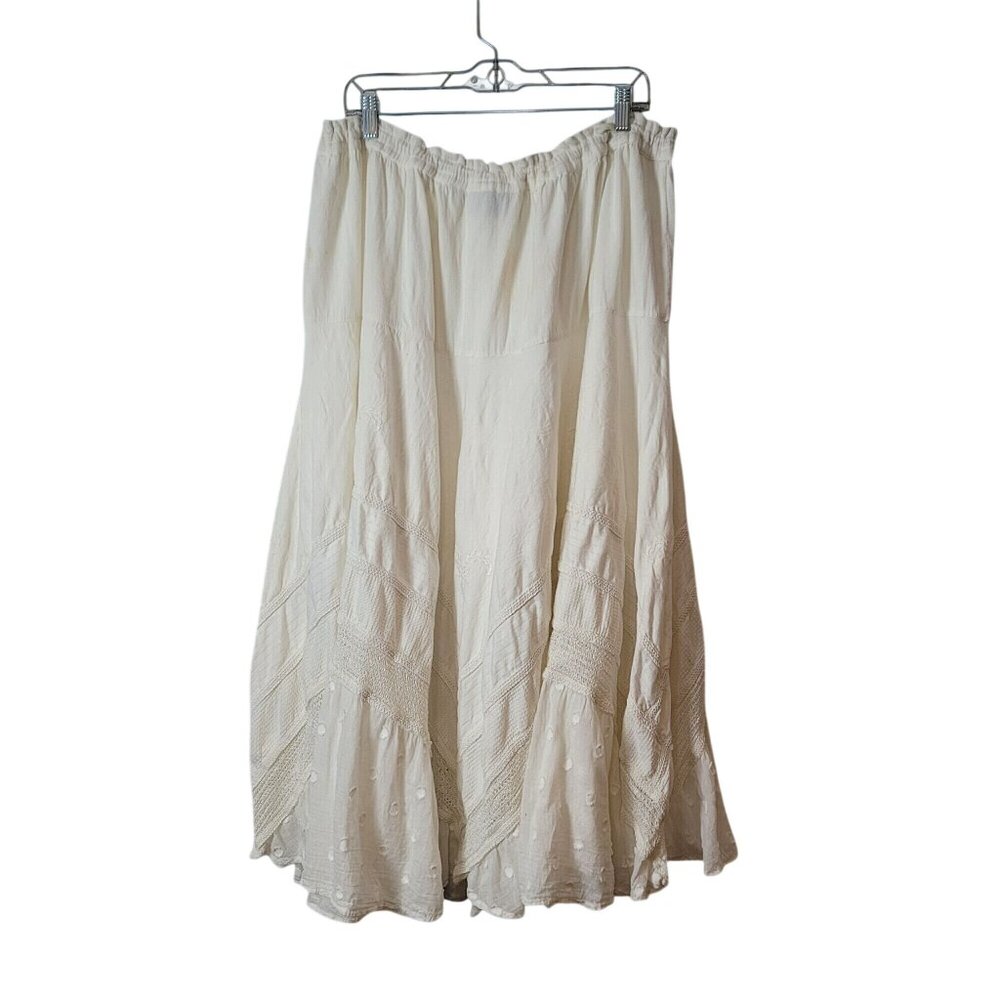 L'POGEE Bohemian White Maxi Skirt With Eyelet Detail & Crochet Layers Tie - Picture 4 of 14